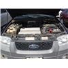 Image 8 : 05 Ford Escape Hybrid Fwd 4dr SUV - T - `DRIVE