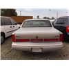 Image 5 : 97 Lincoln Town Car 4 Dr  Sedan - T - NR