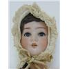 Image 1 : A SIMON & HALBIG DOLL HEAD, bonnet, brown wig, sleeping eyes, open mouth, nape marked 'P.B, 914/8...