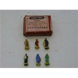 A BOXED SET OF DINKY TOYS PASSENGERS , No.053, (6)  20-30...
