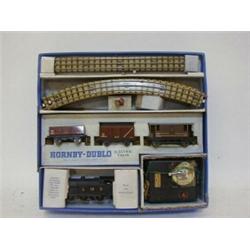 A BOXED HORNBY DUBLO TANK GOODS TRAIN SET, EDG7, 0-6-2 to LMS locomotive No.6197, three wagons, t...