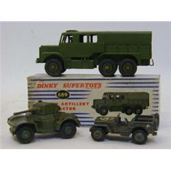 A BOXED DINKY SUPERTOYS MEDIUM ARTILLERY TRACTOR, No.689, driver, tin tilt and two unboxed armour...