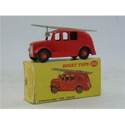 A BOXED DINKY TOYS STREAMLINED FIRE ENGINE, No.250, (repainted)  30-50...