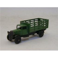 A DINKY TOYS MARKET GARDENER'S LORRY, No.25e, green livery  20-30...