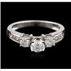 Image 1 : 14KT White Gold 0.60ctw Diamond Ring