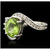 Image 2 : 14KT White Gold 2.17ct Peridot and Diamond Ring