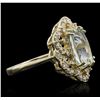 Image 2 : 14KT Yellow Gold 3.63ct Aquamarine and Diamond Ring
