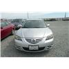 Image 2 : 04 Mazda MAZDA3 4dr Sedan - T - `DRIVE