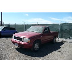 03 GMC Sonoma 2dr Regular Cab  Rwd SB - T - NR