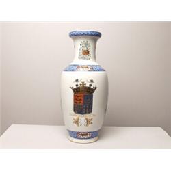 Chinoisserie Painted Porcelain Export Vase