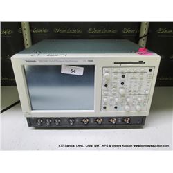 TEKTRONIX TDS 7104 DIGITAL PHOSPHOR OSCILLOSCOPE (print sequence:) 68204