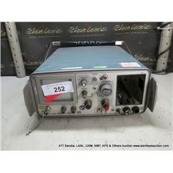 TEKTRONIX 1502 TDR CABLE TESTER (print sequence:) 68009