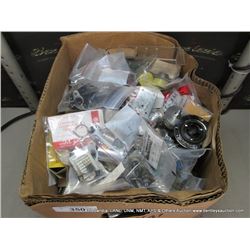 BOX: MISCELLANEOUS ELECTRICAL CONNECTORS, PLUGS