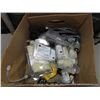 Image 1 : BOX: MISCELLANEOUS CONNECTORS, PLUGS, MONITORS
