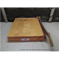 INGENTO 1132 PAPER CUTTER