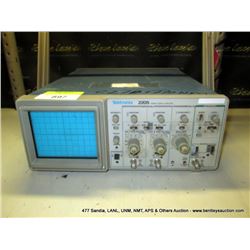 TEKTRONIX 2205 20MHZ OSCILLOSCOPE (print sequence:) 3770