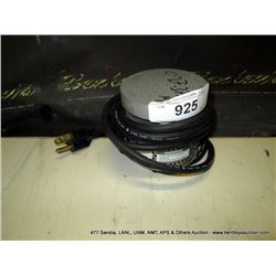 THERMOLYNE HP2305B HOT PLATE