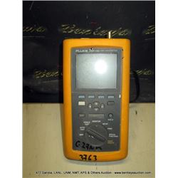 FLUKE DSP-100 LAN CABLE METER (print sequence:) 3763