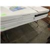 Image 2 : FOLD N ROLL 6FT BANQUET TABLE