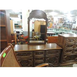 VINTAGE DRESSER & MIRROR