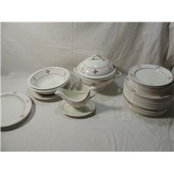 35 PIECE BELGIUM DINNER SET