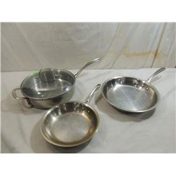 LOT 3 CALPHALON SKILLETS