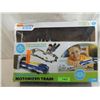 Image 2 : DISCOVERY KIDS BATTERY POWERED MOTORIZED TRAIN