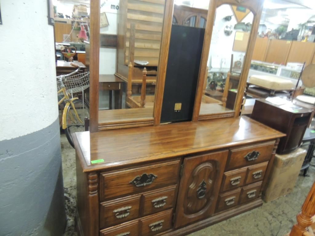 Vintage Dresser Double Mirrors Antique Dresser With Double Mirror