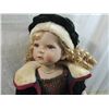 Image 2 : KINGSDALE SIGNATURE HOLIDAY DOLL
