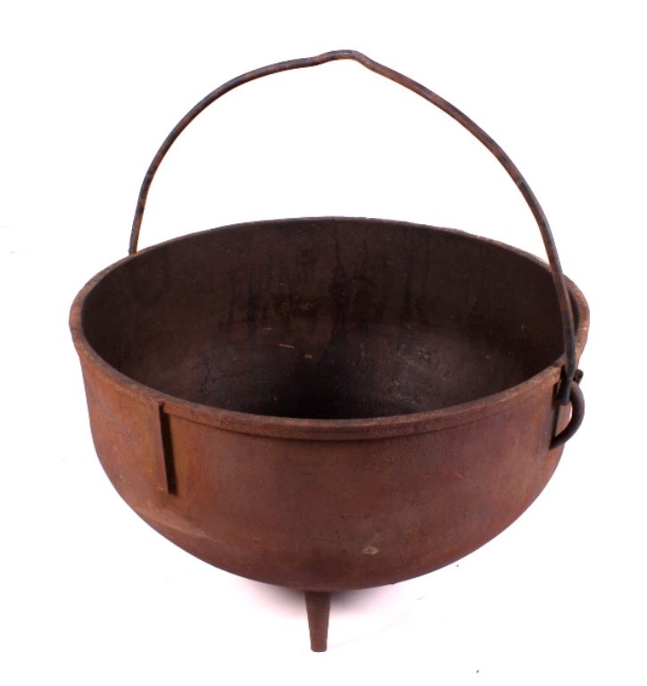 Cast Iron Camp Kettle and Tripod