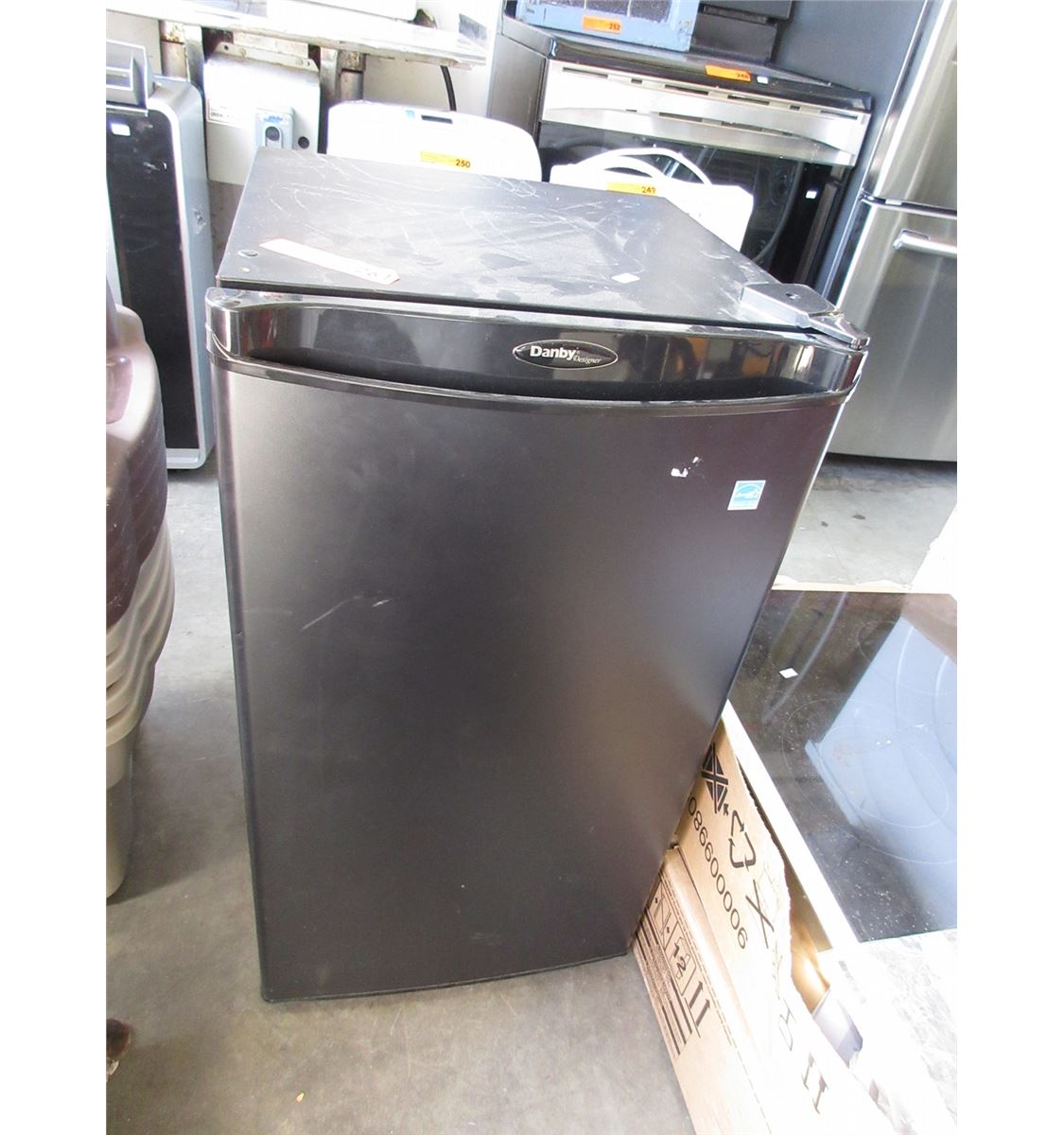 Used Danby Mini Fridge Freezer 33 X 17