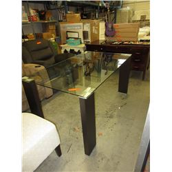 New - Glass top dining table