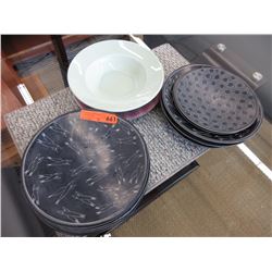 13 Decorative bowls & plates