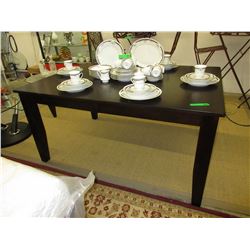 NEW - Dining table with pop up leaf