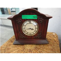 Wood mantle clock - used