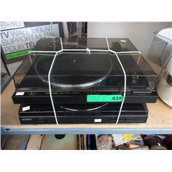 2 Used turntables