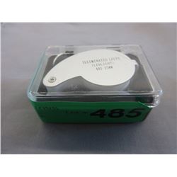 New - Illuminated jeweler's loupe