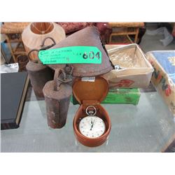 4 Vintage items
