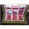 Image 1 : Quilted cat motif wall hanging