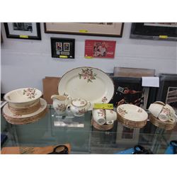 Vintage English china - Royal Swan - 52 Pieces