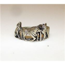 Old Pawn Native American Wolf Pack Ring