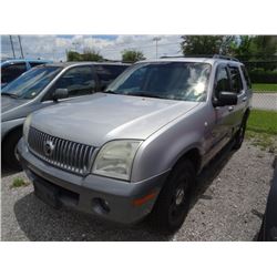 2002 Mercury Mountaineer 5-Dr. 7-Pass. SUV