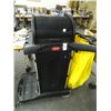 Image 1 : Rubbermaid Commercial Cleaning Cart