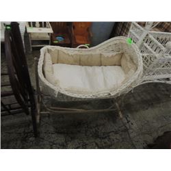 VINTAGE ANTIQUE BABY CRADLE