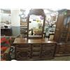 Image 2 : VINTAGE DRESSER & MIRROR