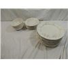 Image 1 : LOT 18 PFALTZGRAFF TEA ROSE DINNER PLATES, BOWLS,S