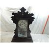 Image 2 : ANTIQUE WATERBERRY CLOCK