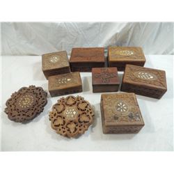 LOT 9 ASSORTED CARVED KEEPSAKE BOXES & HOT PLATE