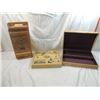 Image 1 : LOT 3 LARGE DECORATIVE ASSORTED BOXES