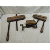 Image 1 : LOT 3 3 ANTIQUE WOODEN VISES